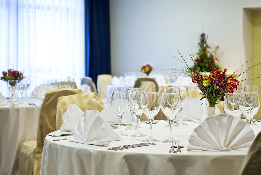 Green Park Hotel Wilna Exterior foto